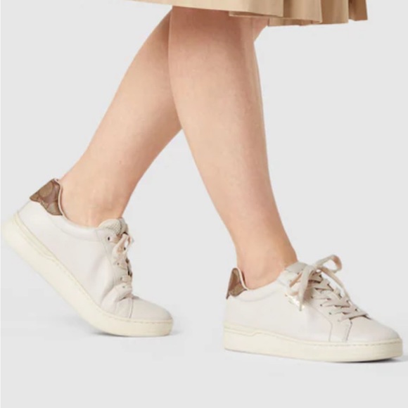 Coach Clip Low Top Sneaker - Picture 7 of 8